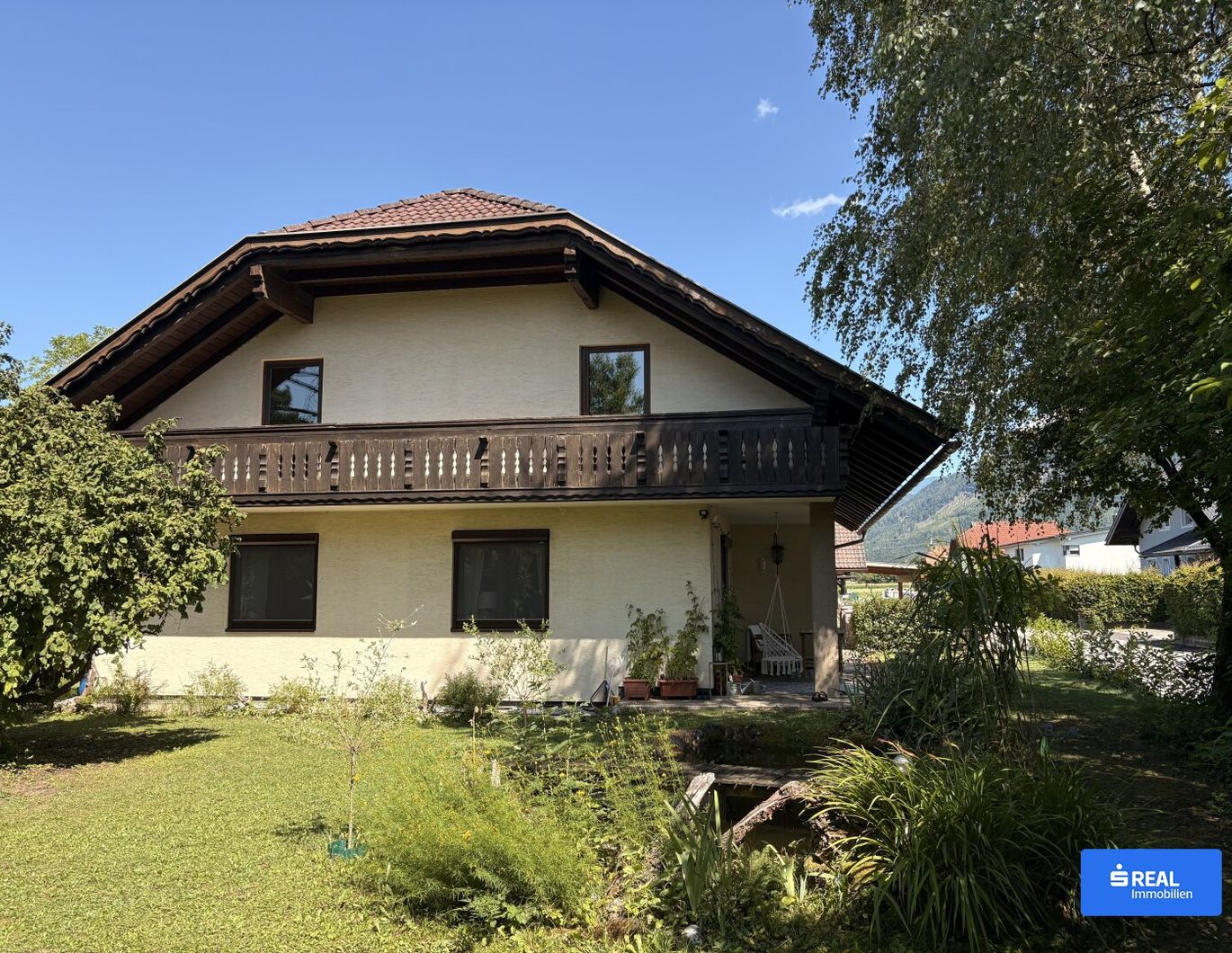Ein Zuhause mit Herz, Charme und Gartenidylle.