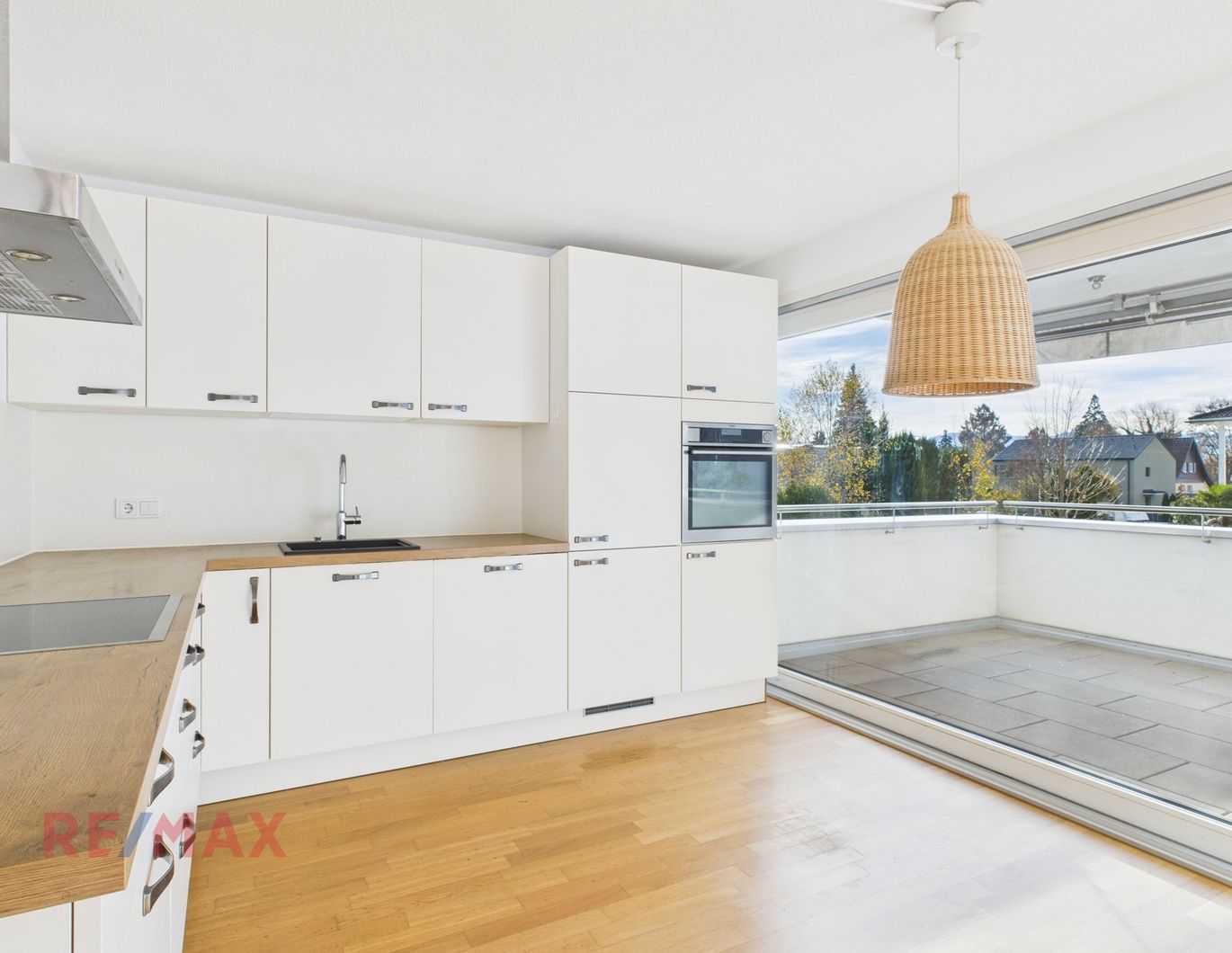 Licht & Raum - moderne Wohnung mit Balkon in ruhiger Lage von Hard