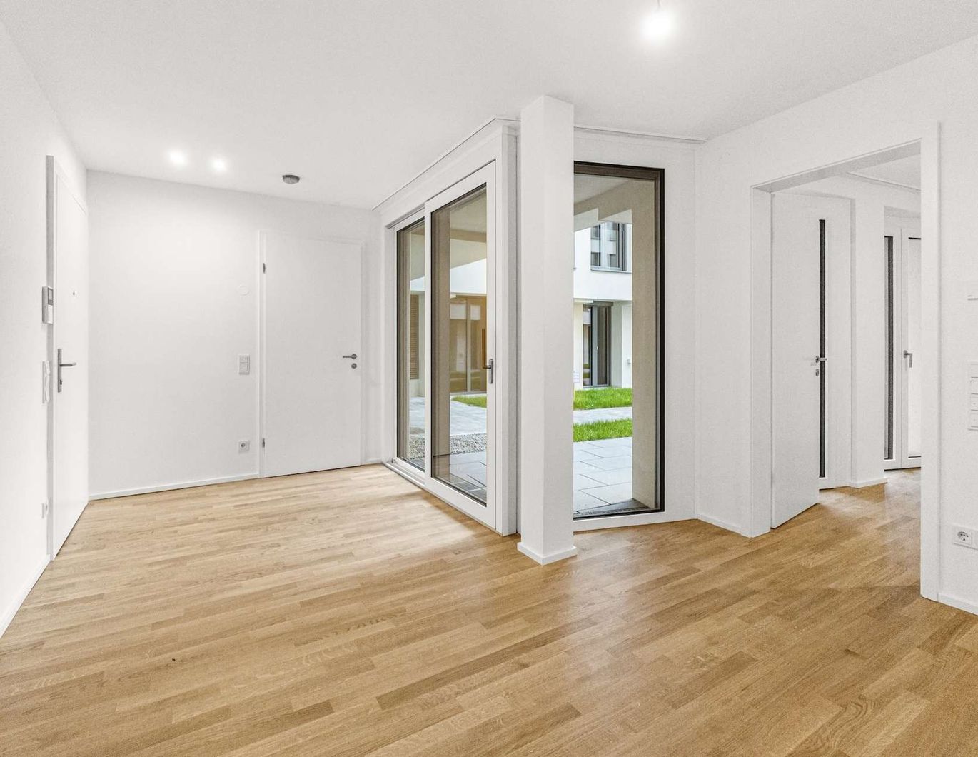 ++NEU++ Erstbezug: Gartenwohnung mit hochwertiger Küche, großzügigem Wohnzimmer und Schlafzimmer