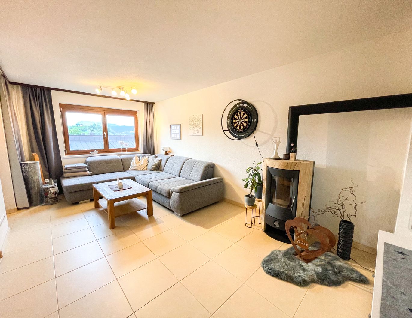 Familientraum 4-Zimmer-Wohnung in absoluter Ruhelage