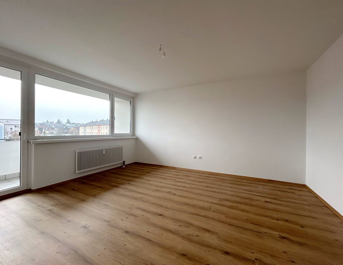 3-ZIMMER-WOHNUNG MIT LOGGIA IN FREISTADT - NEU SANIERT