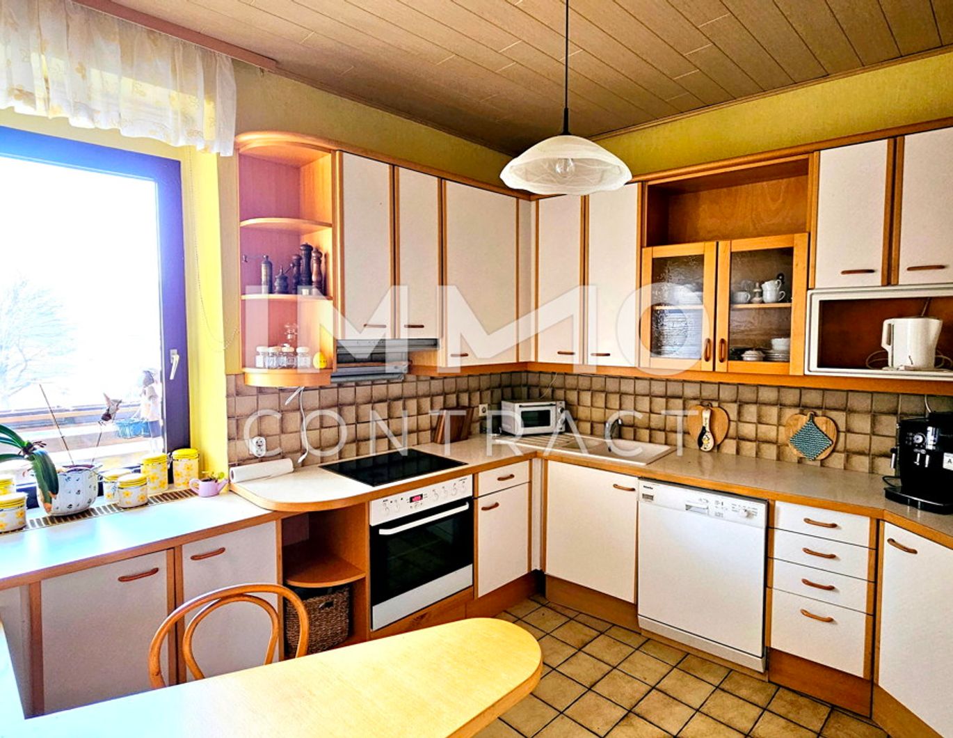Neuer Preis! Großzügiges Ein-/Zweifamilienhaus mit Traumaussicht und vielen Möglichkeiten