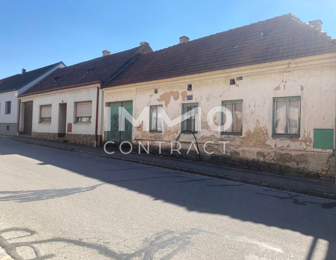 Großes Grundstück / 2.770m² mit einem Abrisshaus und einem Bauernhaus
