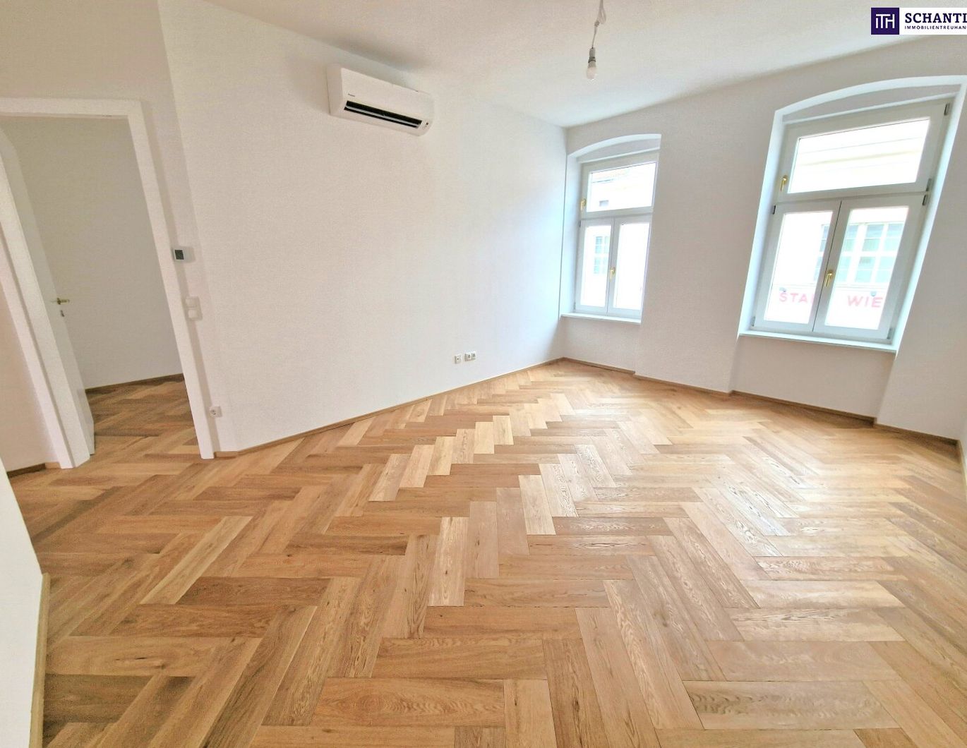 ***Altbau trifft Dachgarten - Stilvolle 3-Zimmer-Wohnung mit großer Terrasse - hochwertiger Sanierung + Klimaanlage & Luftwärmepumpe***