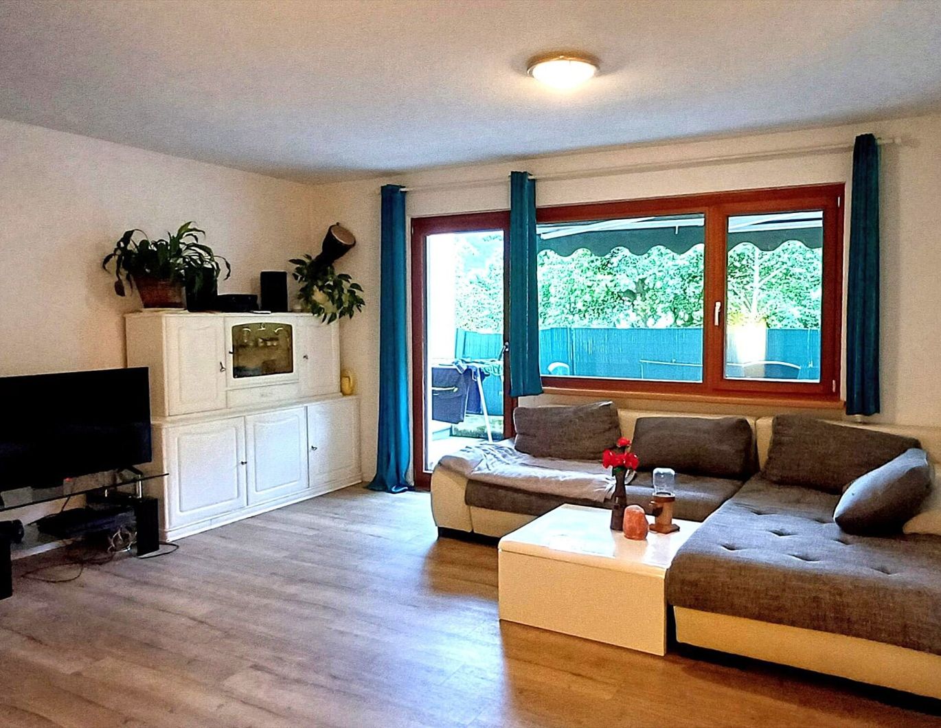 Zentral gelegene 100 m