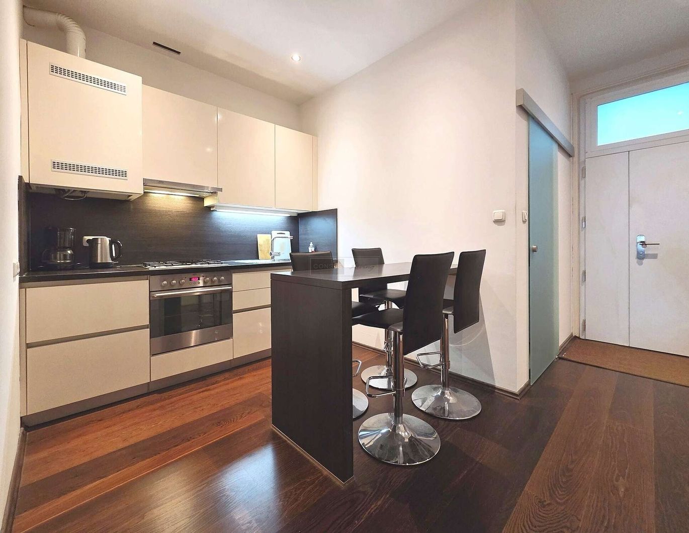 ACHTUNG - NEUER PREIS! Charmante Altbau-Singlewohnung - VIDEO verfügbar!