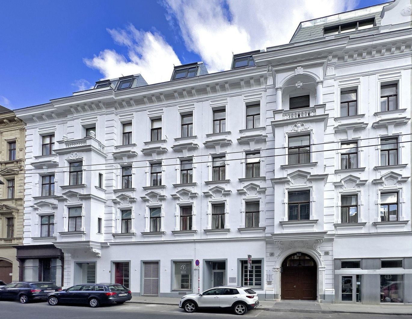 Dachgeschoßwohnung mit Fernblick in Bestlage