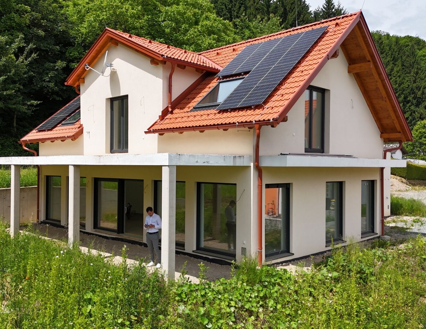 Aufgepasst: Einzigartiger Neubau in Grünruhelage! (Belagsfertig)