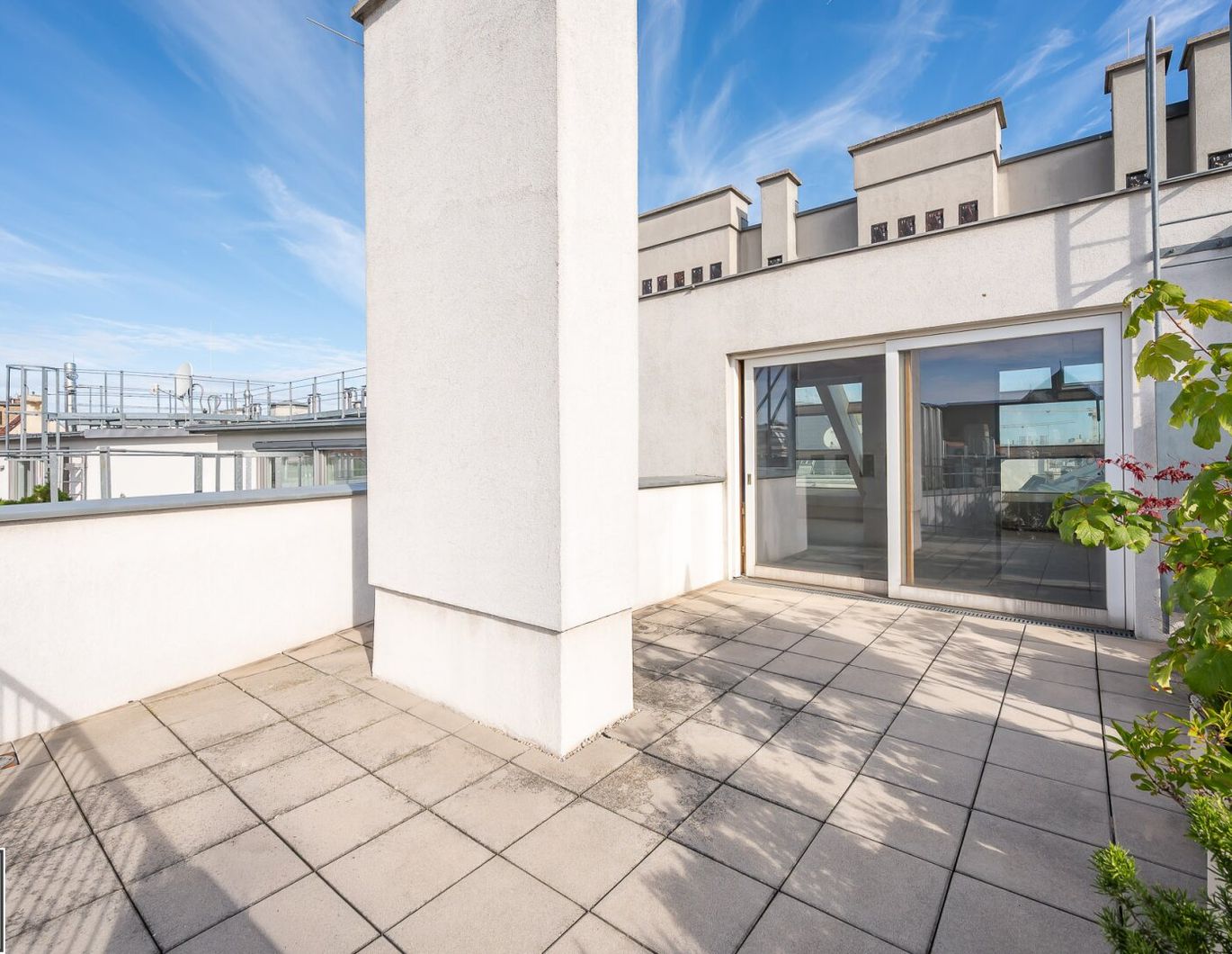 Wohntraum realisieren: DG-Maisonettewohnung mit Balkon & Terrasse in der Florianigasse!