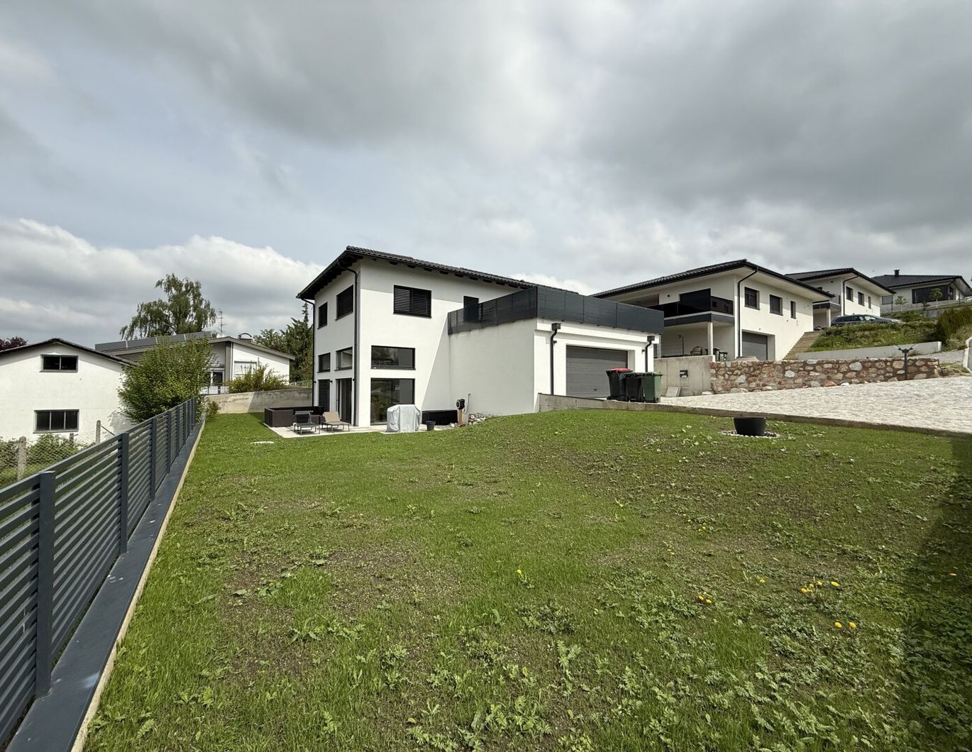 Traumhaftes Einfamilienhaus in Mehrnbach: Terrasse, Garage & Garten!     ‍  ‍  ‍