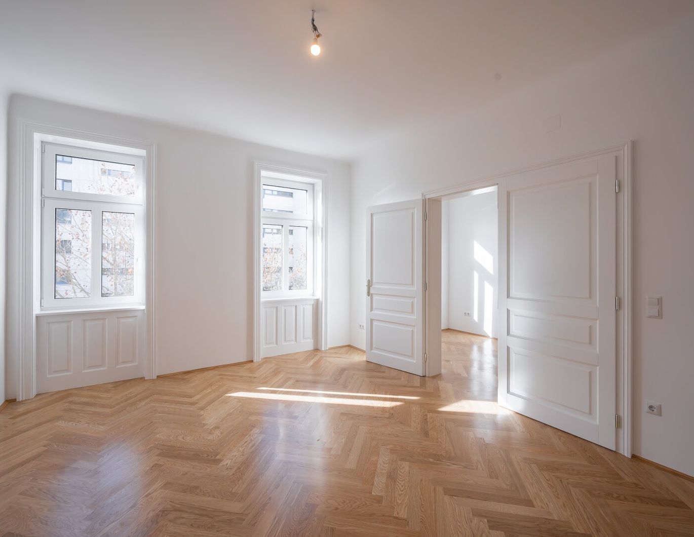 ++NEAR WU++ Fantastic 2-Room-Apartment in the best location of the second district!