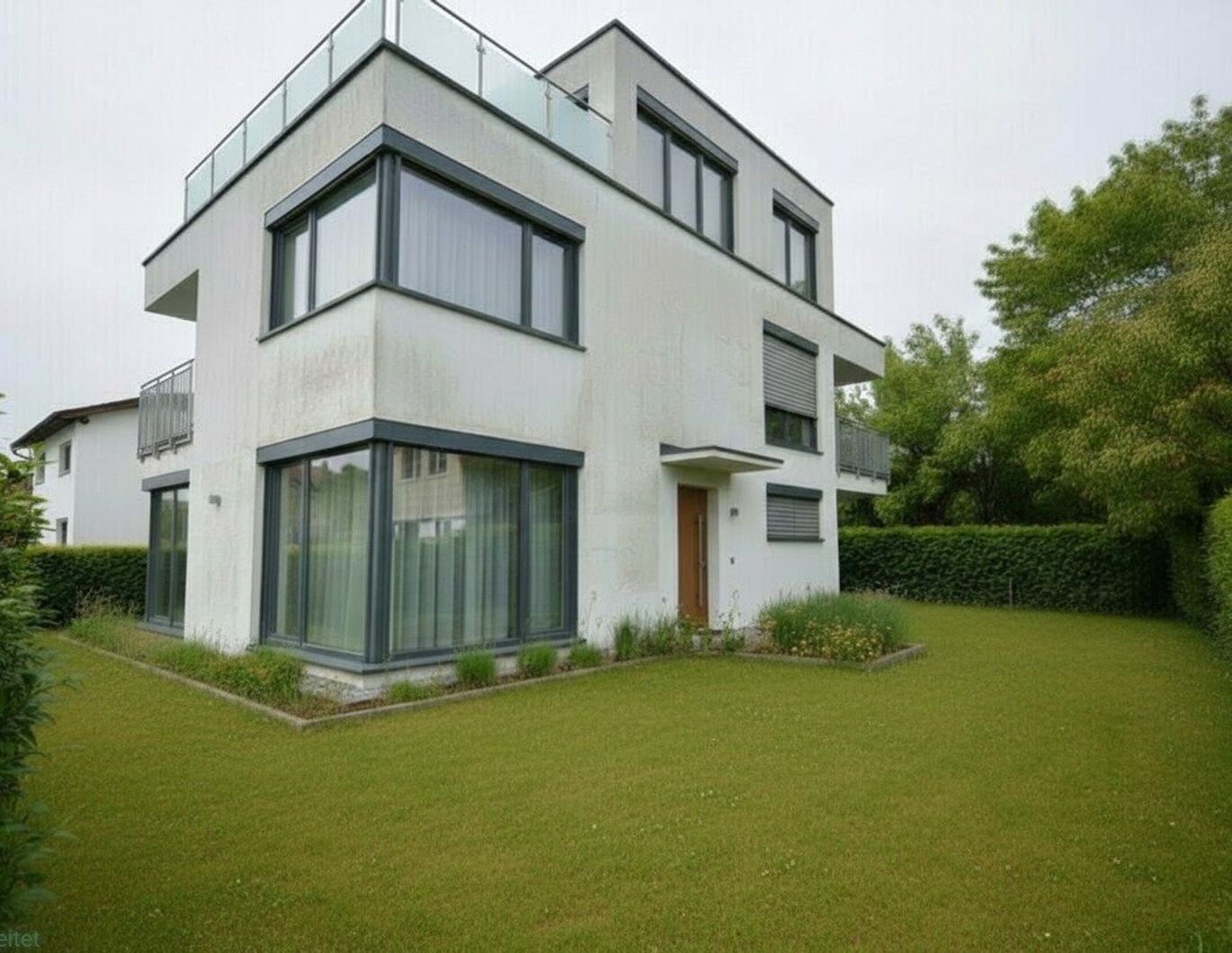 Großzügiges 6-Zimmer-Haus mit Garten- und Terrassenflächen