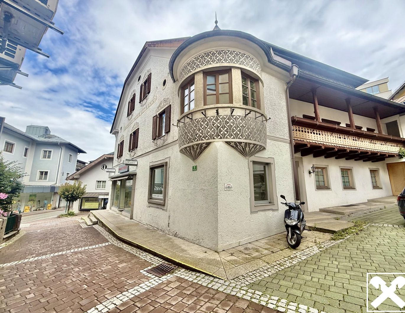 Investment: Historisches Stadthaus mit Gewerbe- und Wohnflächen - Bewilligung für Beherbergungsbetrieb liegt vor