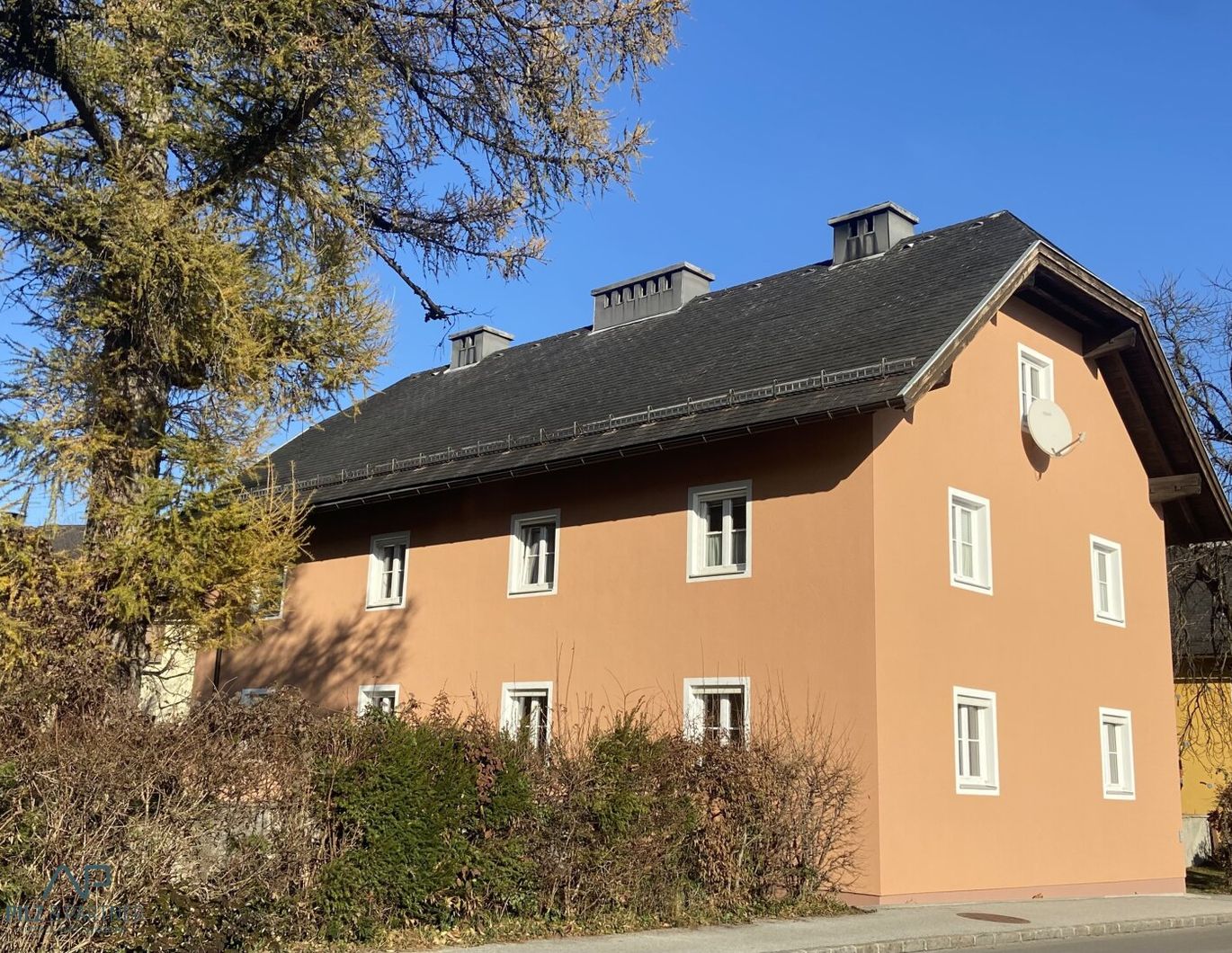 2,5-Zimmer-Wohnung mit Gartenanteil in Neualm!