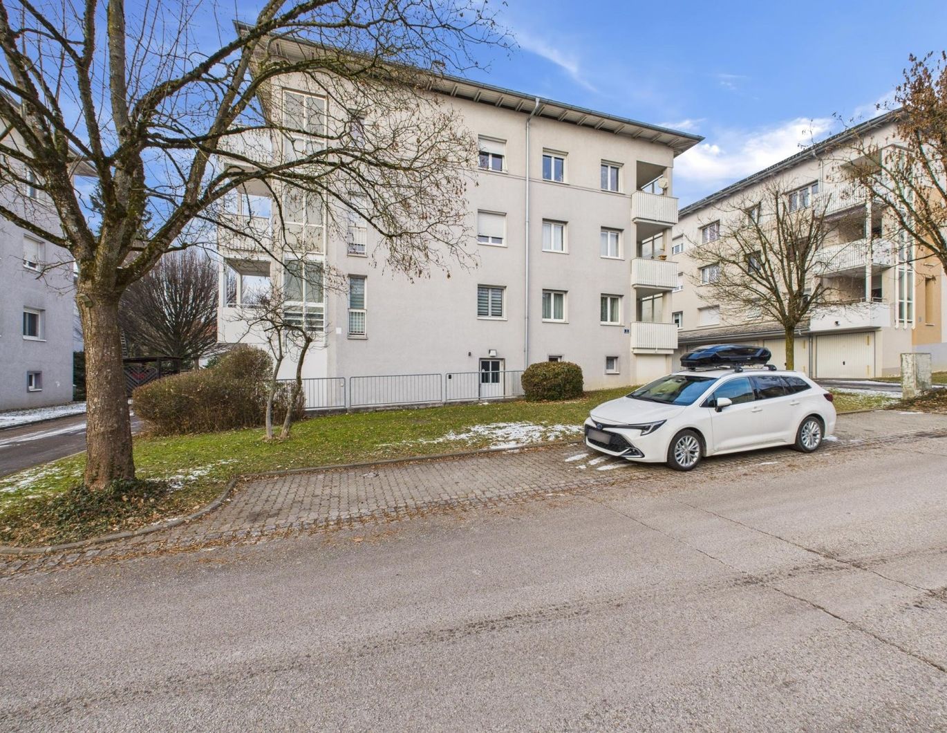 LEONDING: EIGENTUMSWOHNUNG 55,59 m² + LOGGIA/BALKON + GARAGE in sehr guter Lage