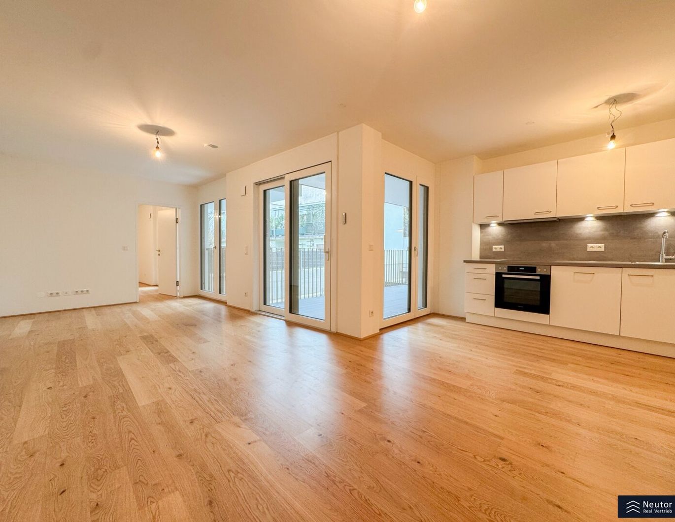 MOLLART LIVING - 3-ZIMMER-WOHNUNG MIT GROßZÜGIGEM BALKON - WOHNEN AM PULS DER ZEIT MIT AUSGEZEICHNETER U-BAHN ANBINDUNG MITTEN IN MARIAHILF