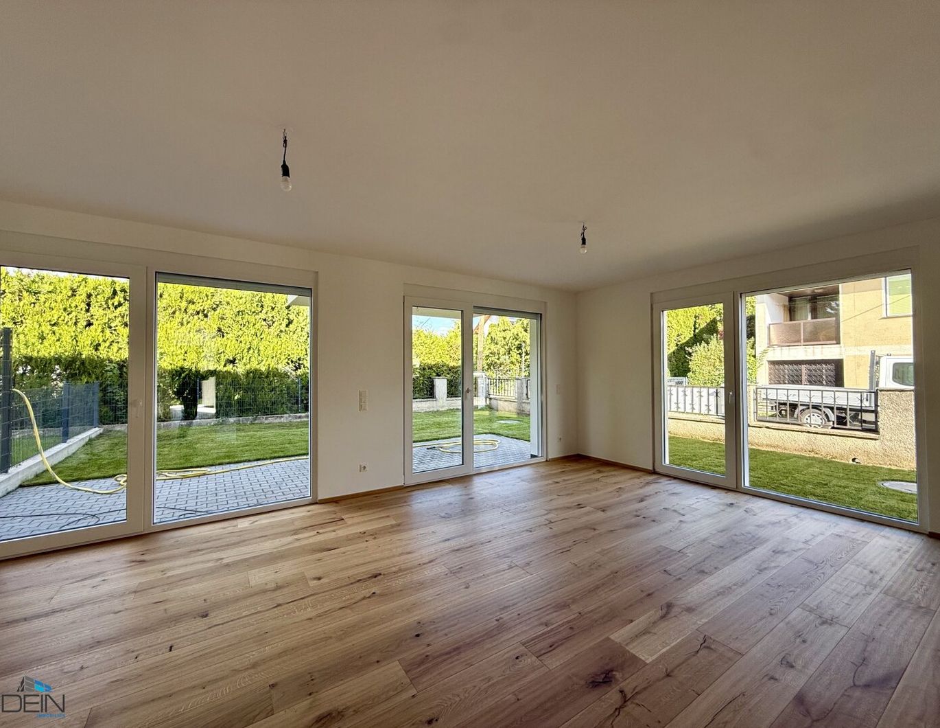 NEU! TRAUMHAFTE 5 ZIMMER DOPPELHAUSHÄLFTEN MIT EIGENGÄRTEN IN MARKGRAFNEUSIEDL!