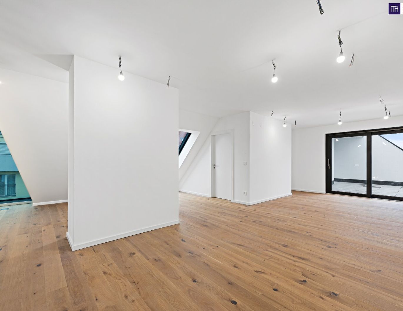 3,2,1, LOS! Geniales Penthouse mit 175 m² Wohnfläche und 72 m² Dachterrasse on TOP + privater Liftfahrt!