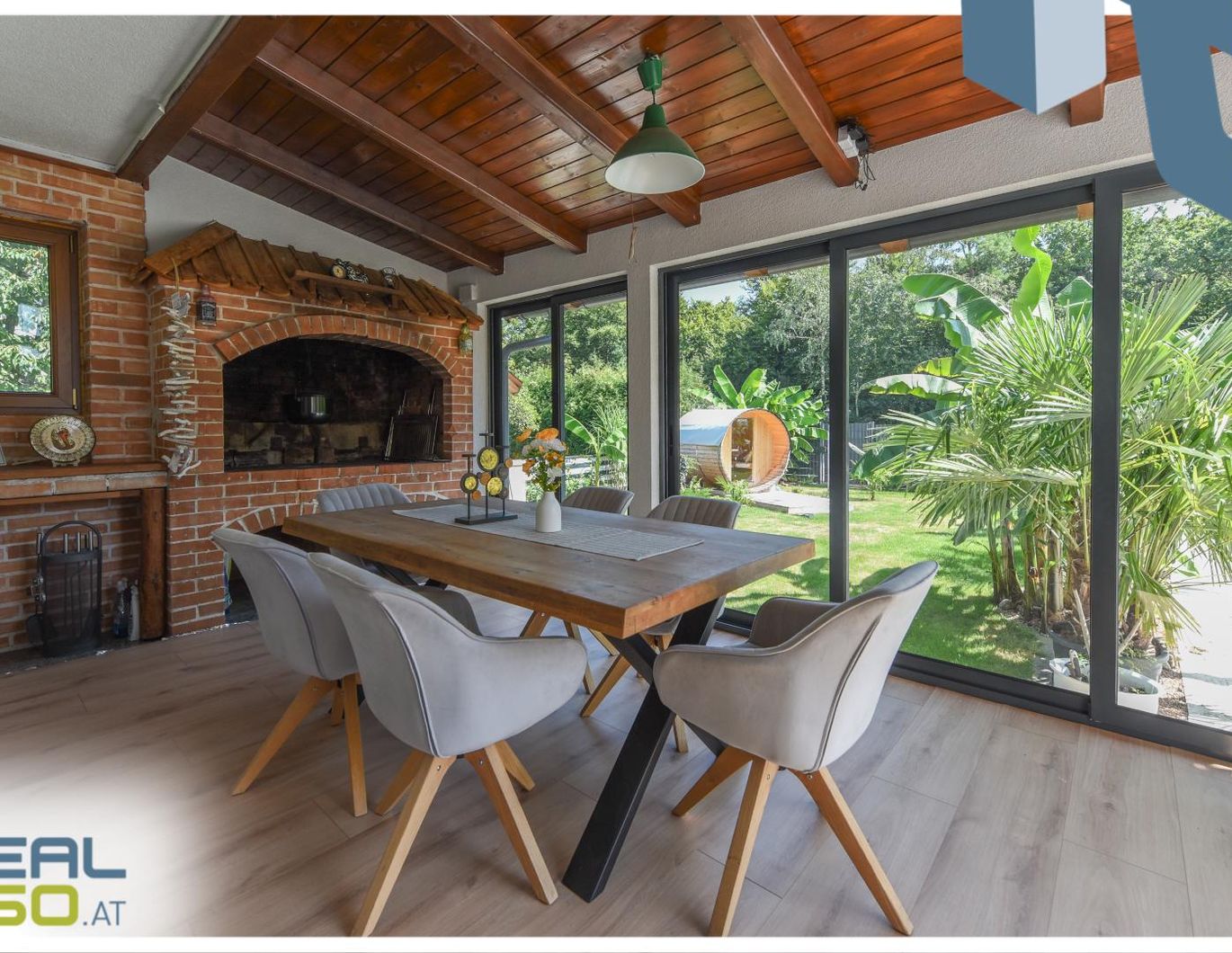 Attraktives Einfamilienhaus mit großzügiger Außenanlage und moderner Ausstattung zu verkaufen!