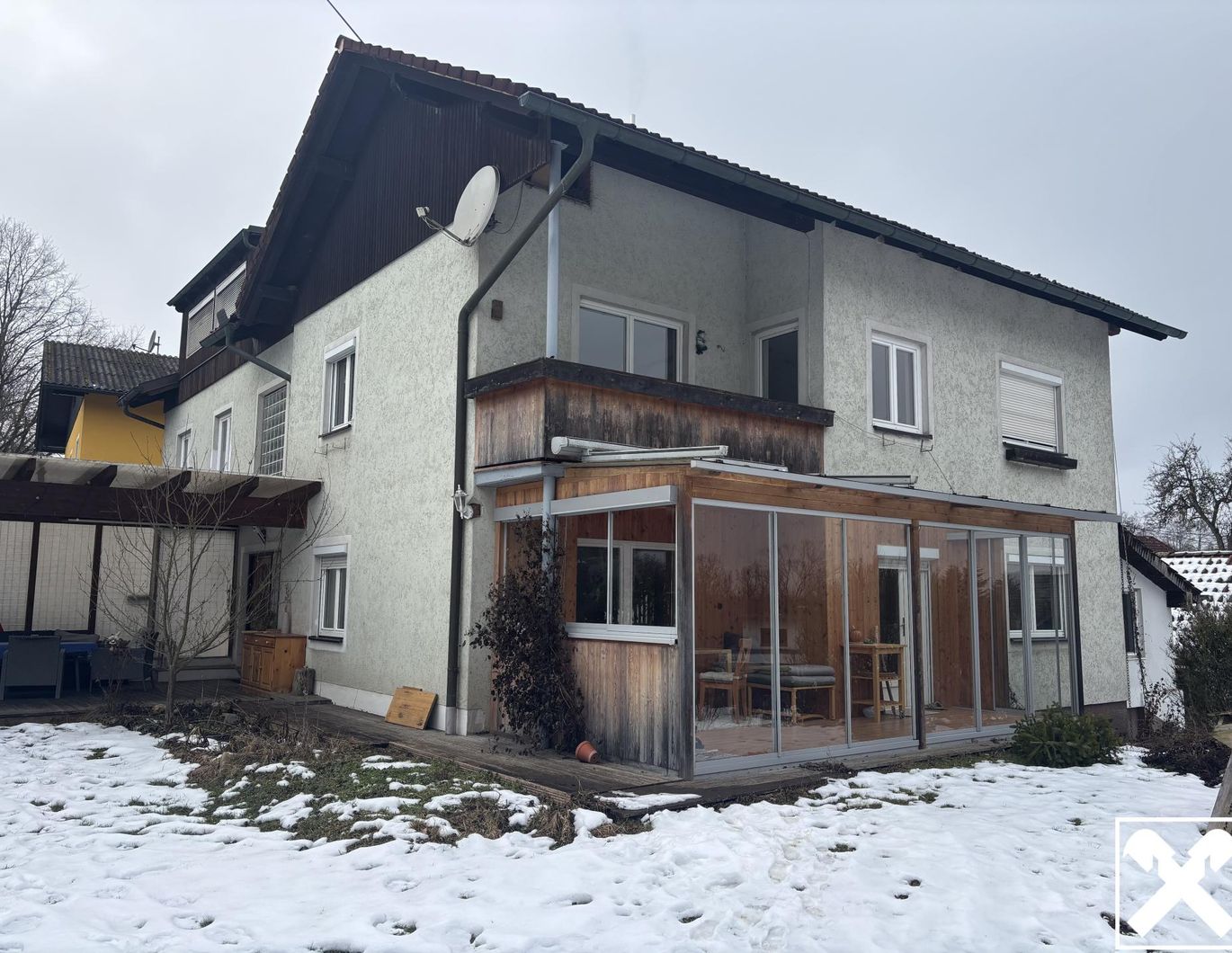 Mehrfamilienhaus mit großzügigem Garten