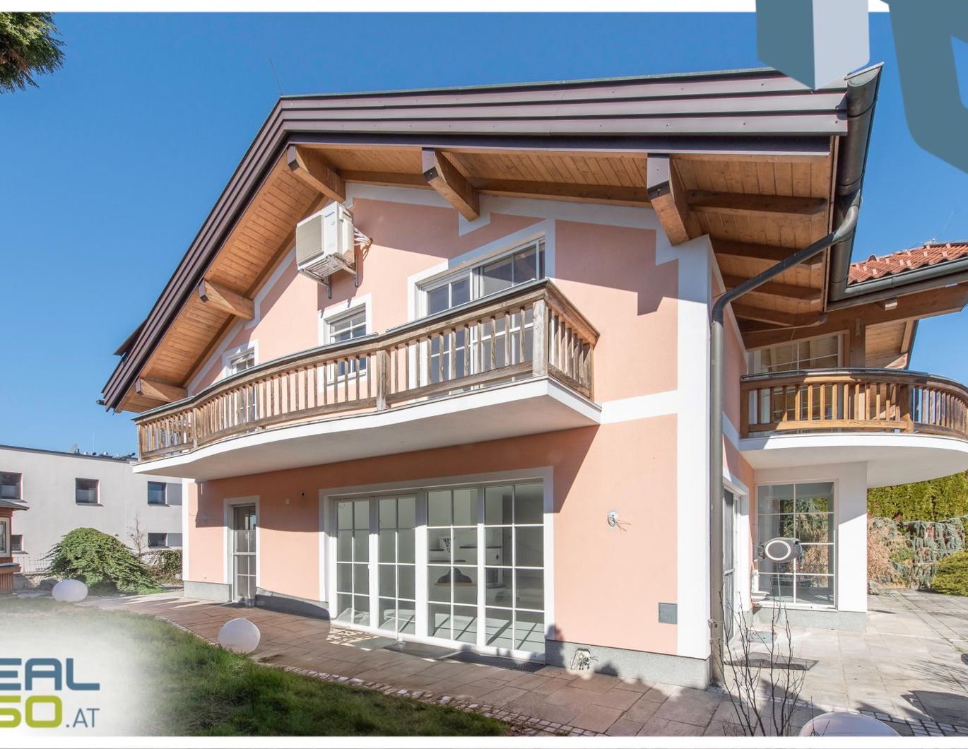 Ruhige gelegene Villa im Landhausstil vor den Toren der Stadt!