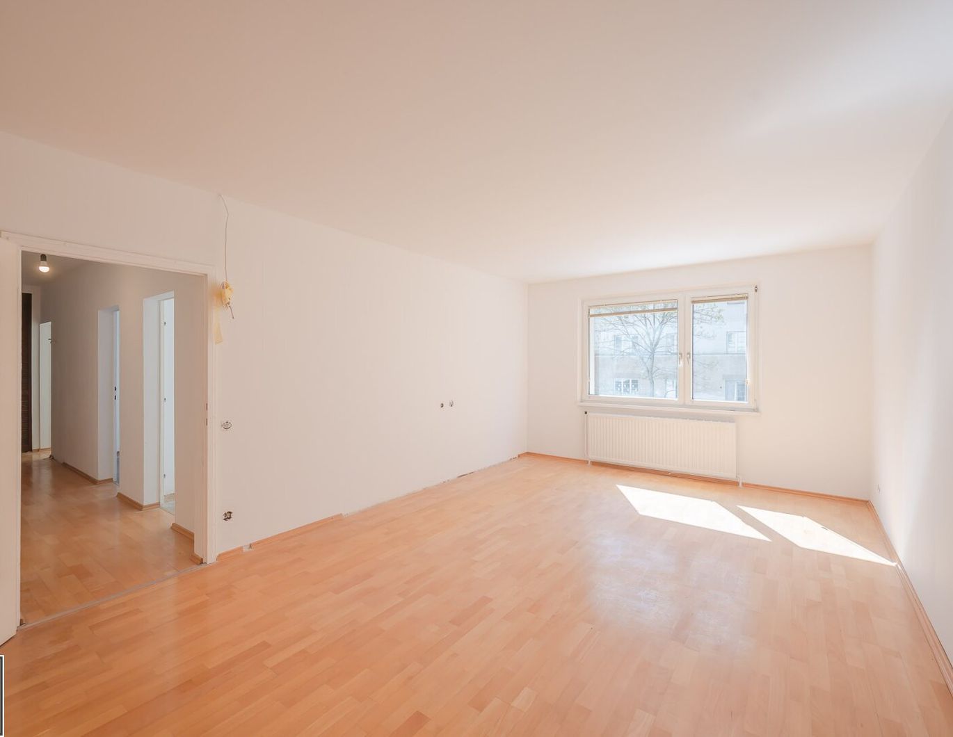 ERSTBEZUG nach Sanierung: 4 Zimmer Wohnung in der Johannagasse beziehbar ab 09/25!