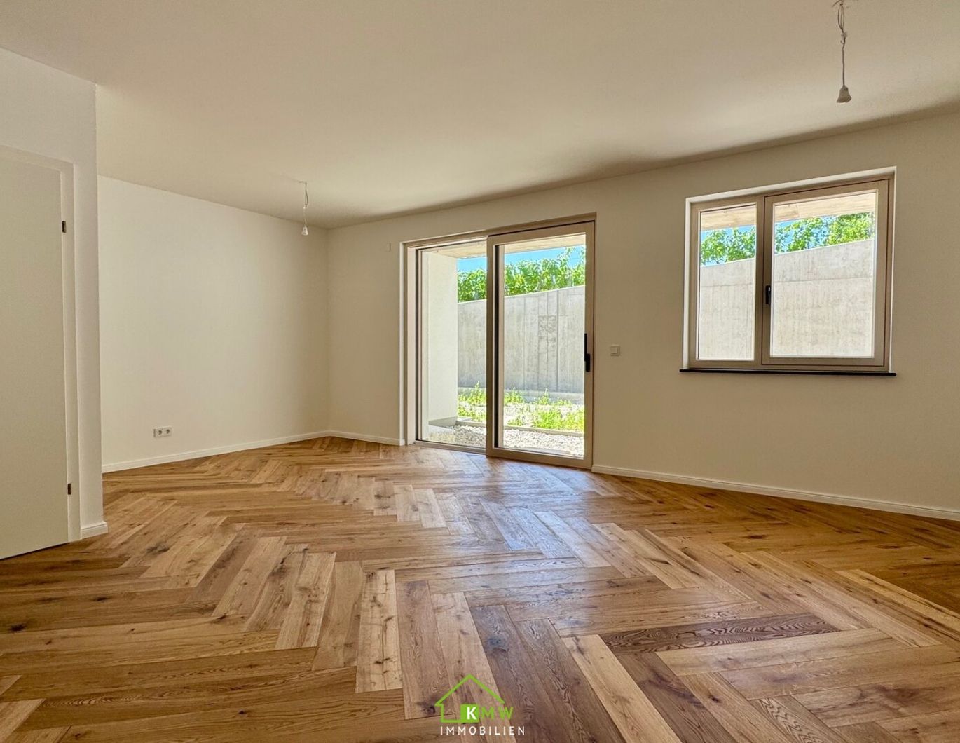 Aussichtslage Top 3: Traumwohnung - 4 Zimmer Eigentumswohnung mit Terrasse und Garten