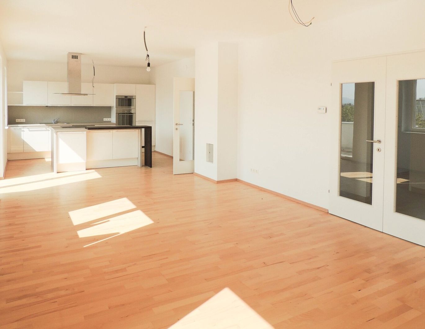 großzügige 3-Zimmer Wohnung mit 2 herrlichen Terrassen!