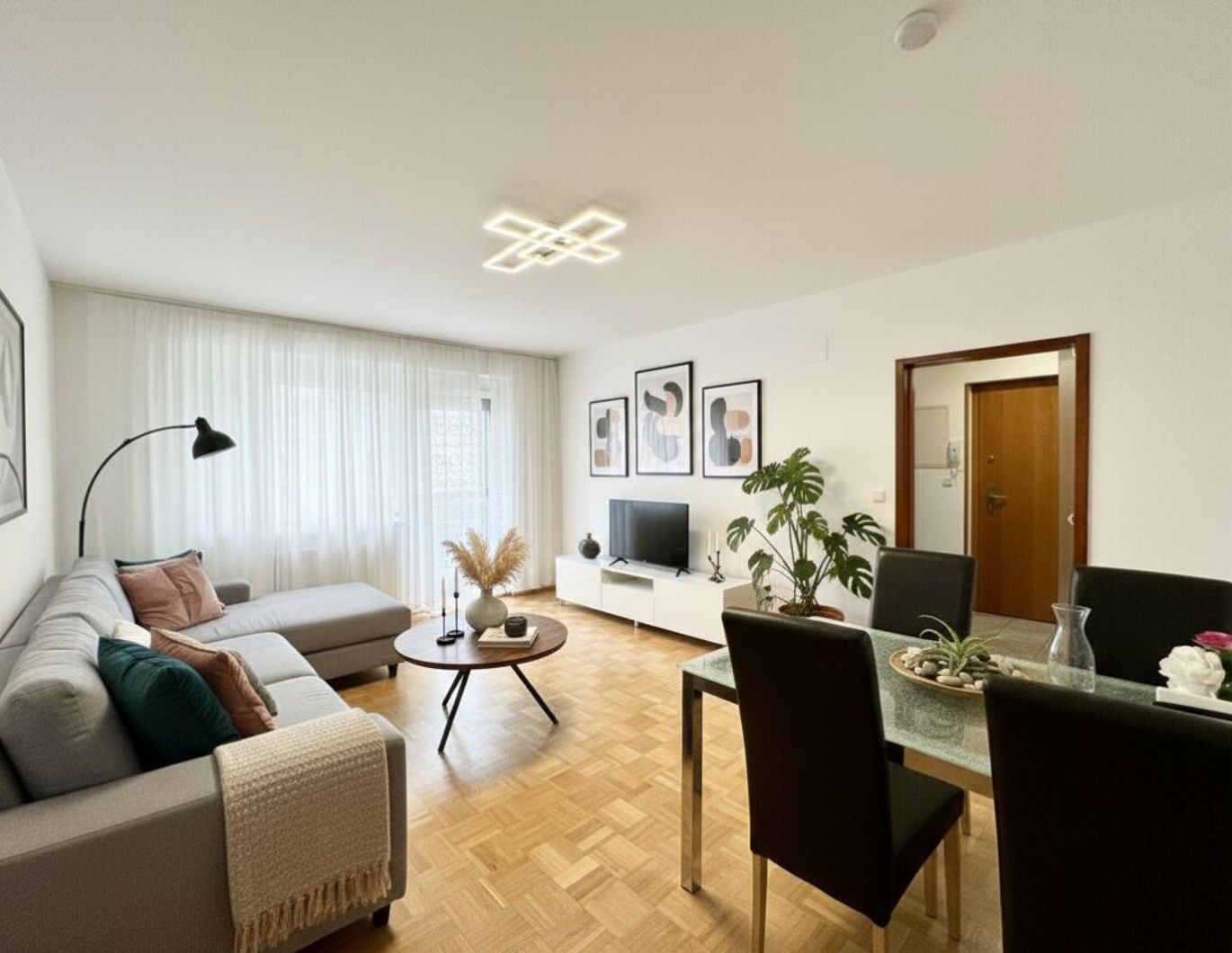 Wetzelsdorf! Sonnige 3-Zimmer-Wohnung mit Westbalkon und Parkplatz