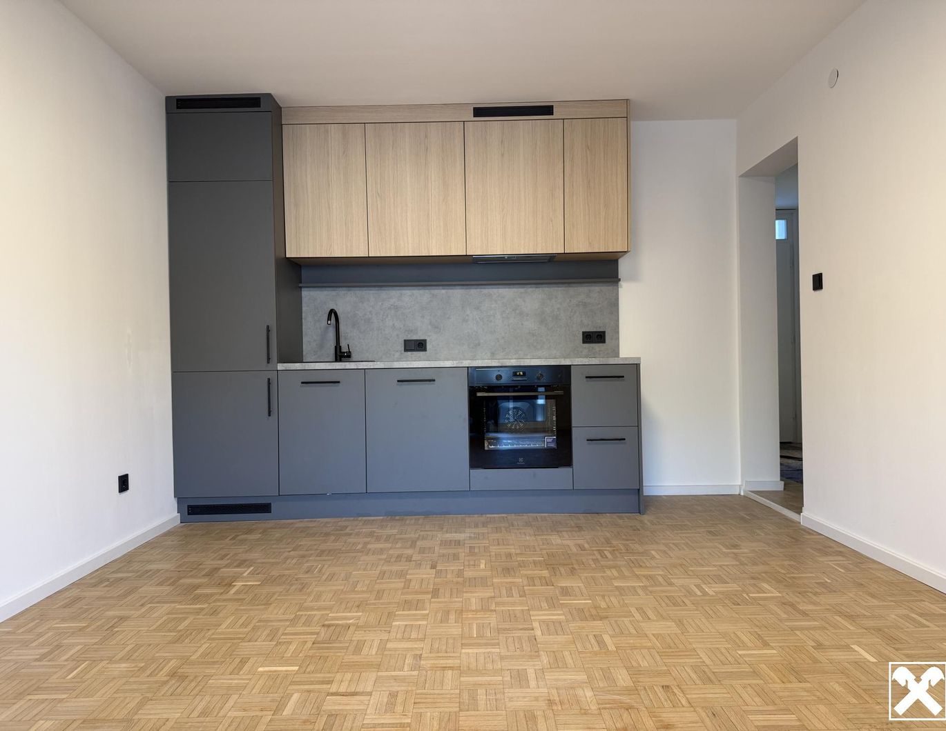 Neuvermietung! Erstbezug! Renovierte, kleine Stadtwohnung !