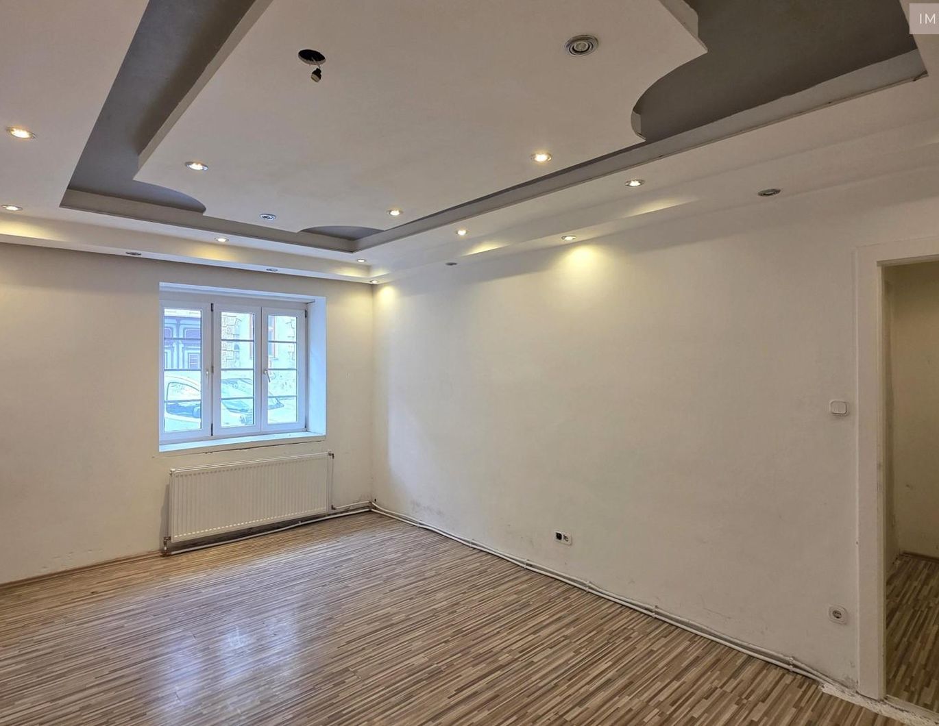 Sanierungsbedürftige Altbauwohnung im Erdgeschoß-FIXPREIS! € 99.000!