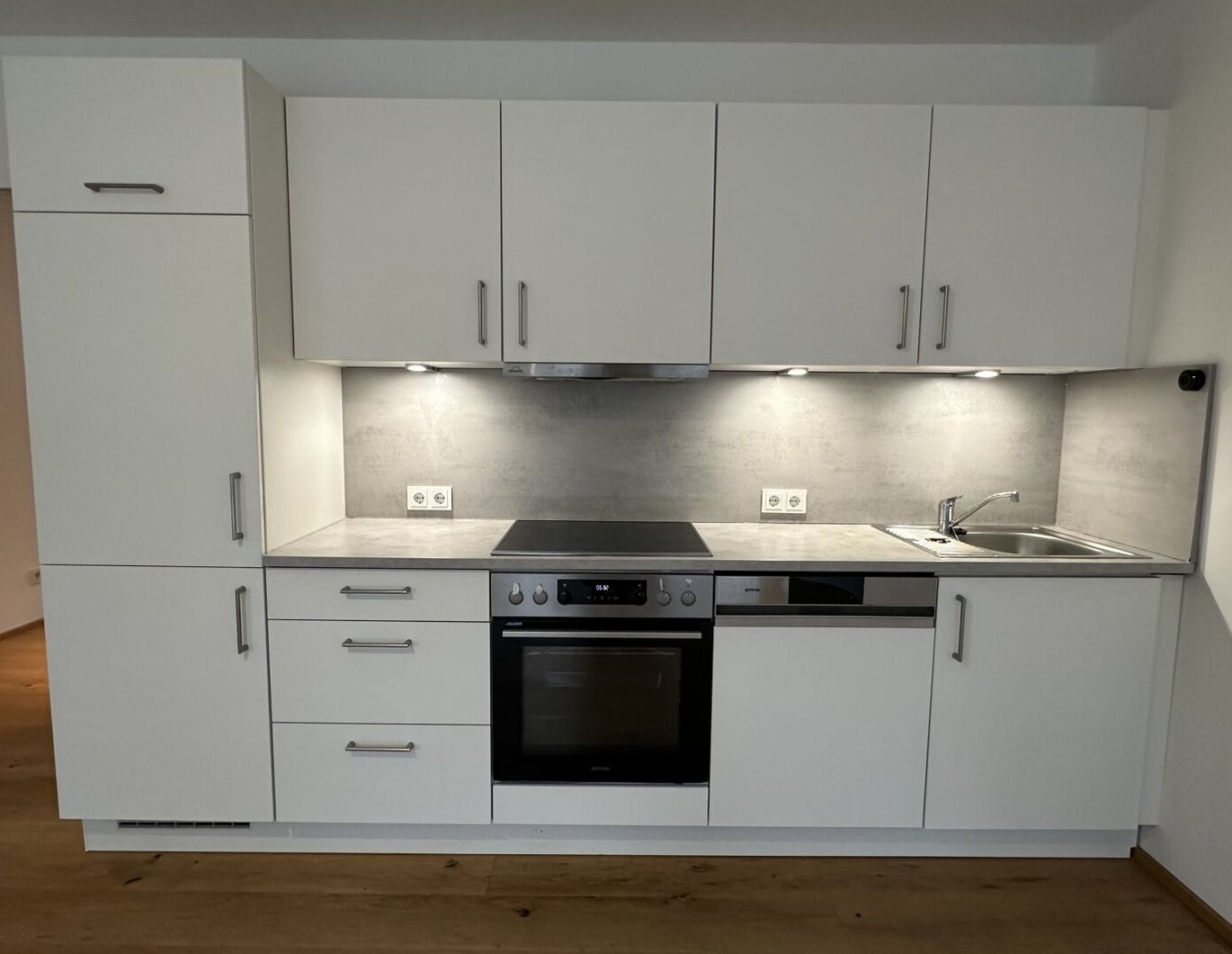 Neuwertige Erdgeschoßwohnung in 1230 Wien: Stilvoll, modern und komfortabel - mit Garten