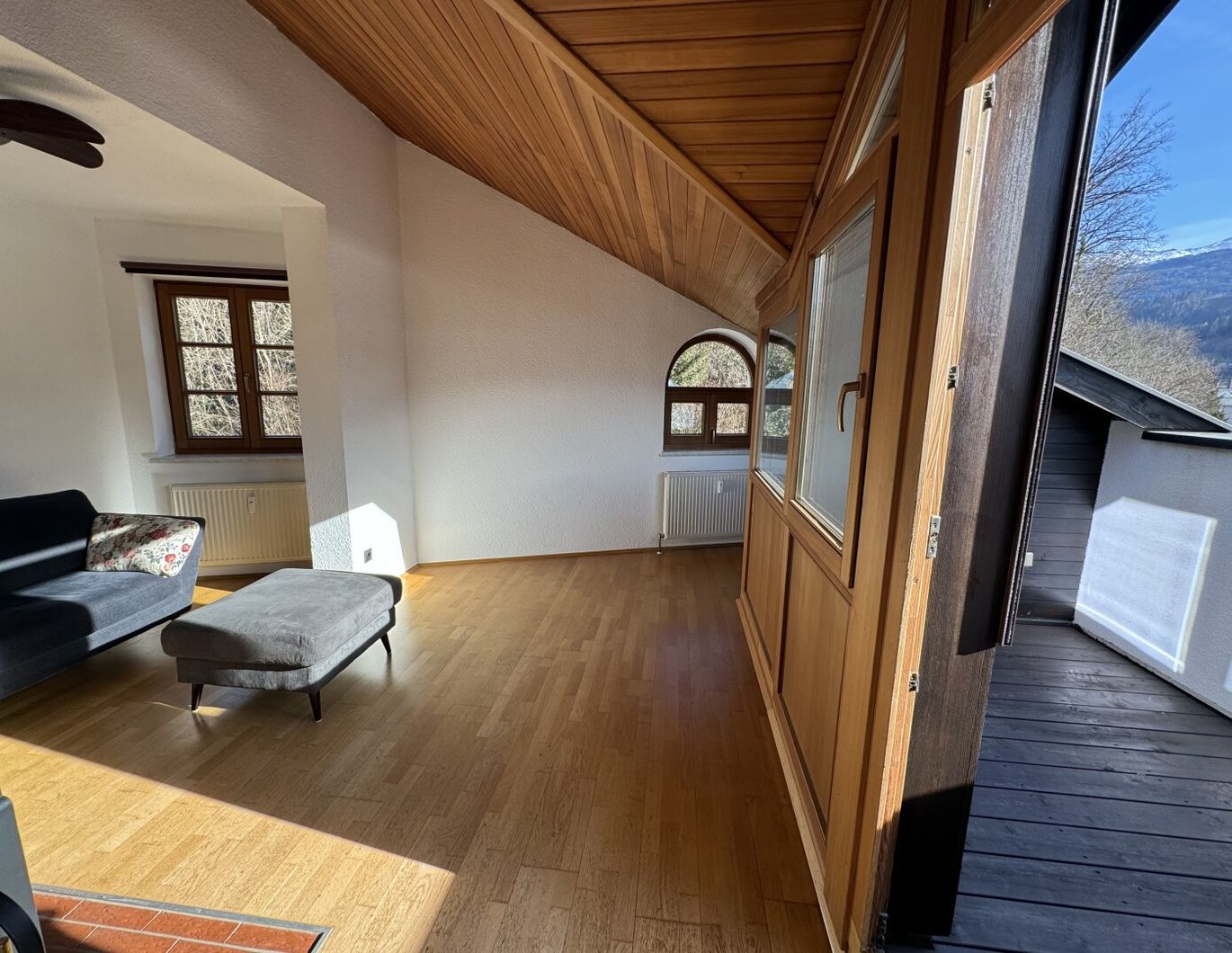 Sofort beziehbare 2-Zi-Dachterrassenwohnung in Hall