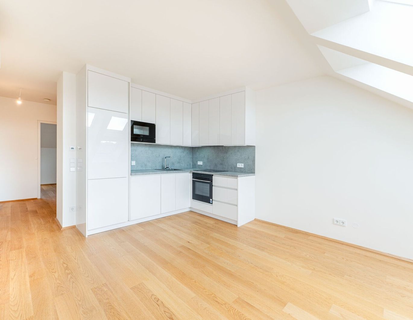 Erstbezug! Nahe U3 Rochusgasse! 2-Zimmer-Maisonette mit exklusiver Dachterrasse zu vermieten!