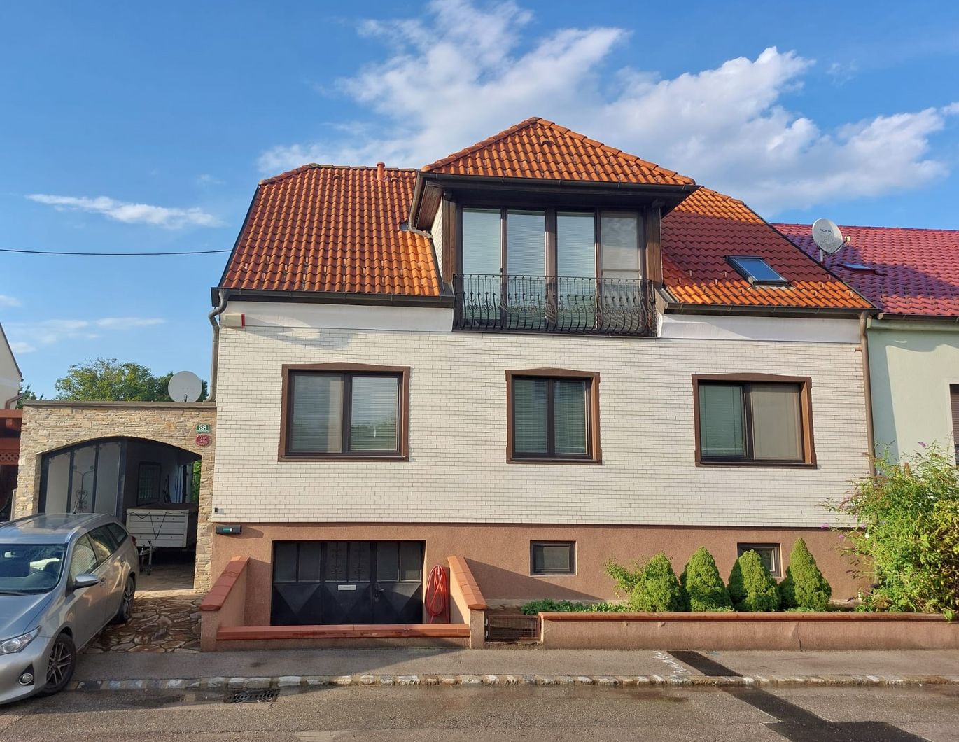 Haus mit Pool und Garten zu vermieten