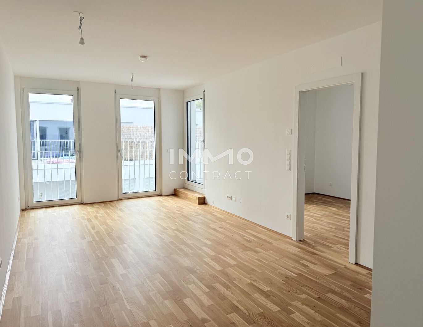 EDI N° 7 - Provisionsfrei -Lichtdurchflutete Zweizimmer Wohnung mit Terrasse zum Wohlfühlen