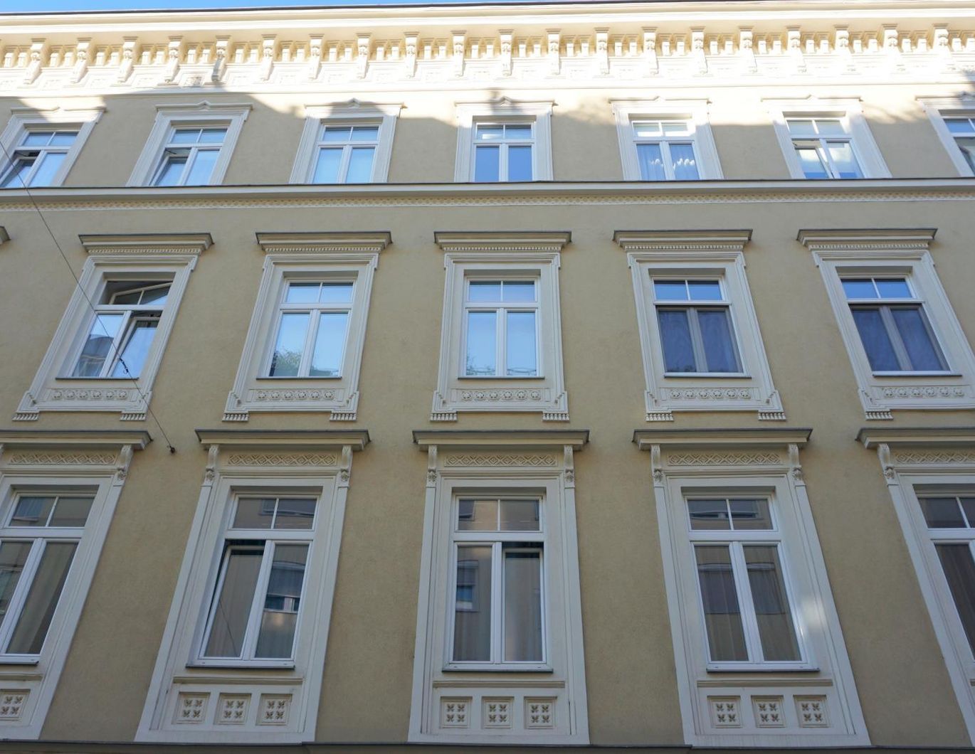 1050 Wien Altbaujuwel! Generalsanierte 3-Zimmer-Wohnung Nähe Naschmarkt