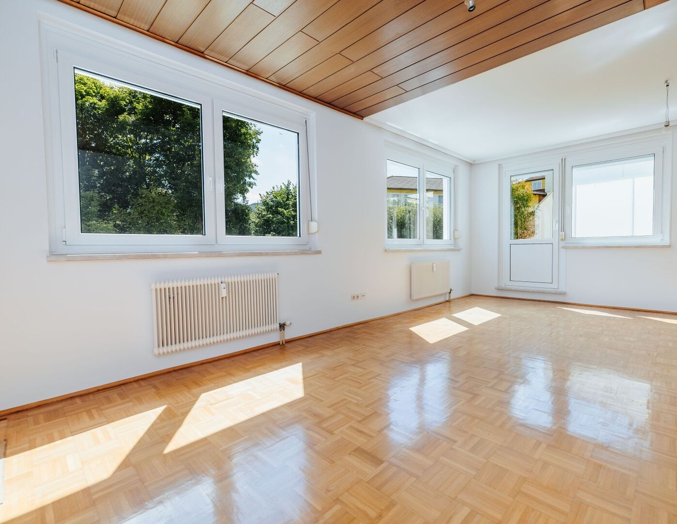 *WOW* I GROßZÜGIGE TERRASSE I RUHIGE LAGE I 3 ZIMMER I FAMILIENFREUNDLICH I NATURNAH I AB SOFORT I PROJEKT WOHNEN