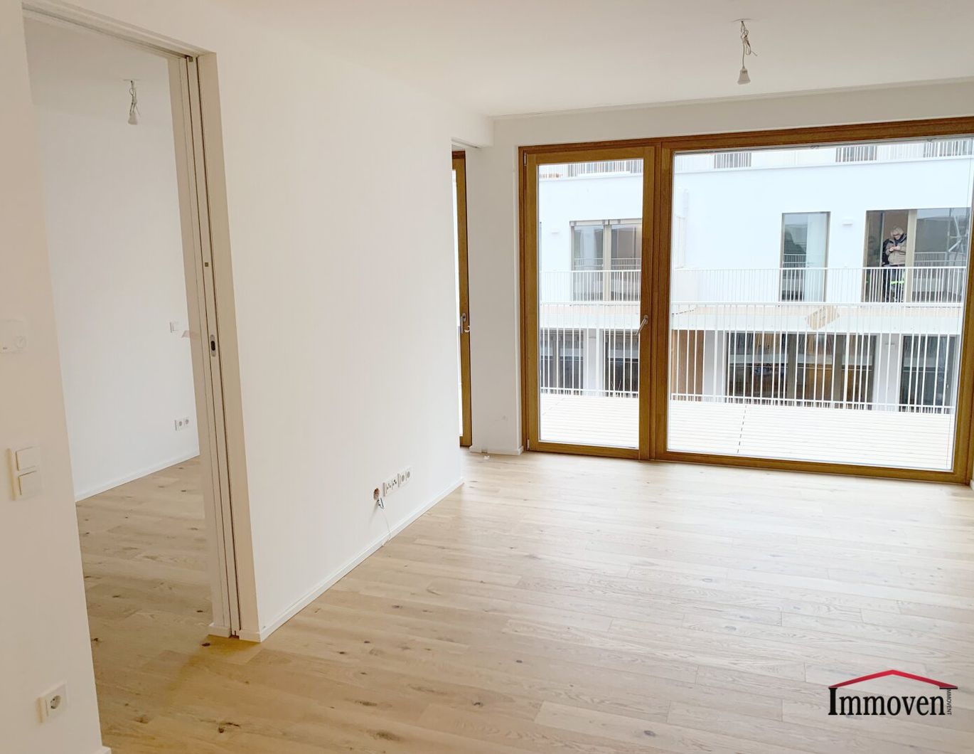 Zentral gelegen und doch ruhig: Hofseitige, moderne 2-Zimmerwohnung mit Balkon!
