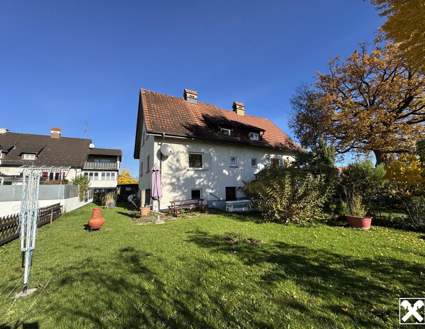 Frisch renovierte Doppelhaushälfte