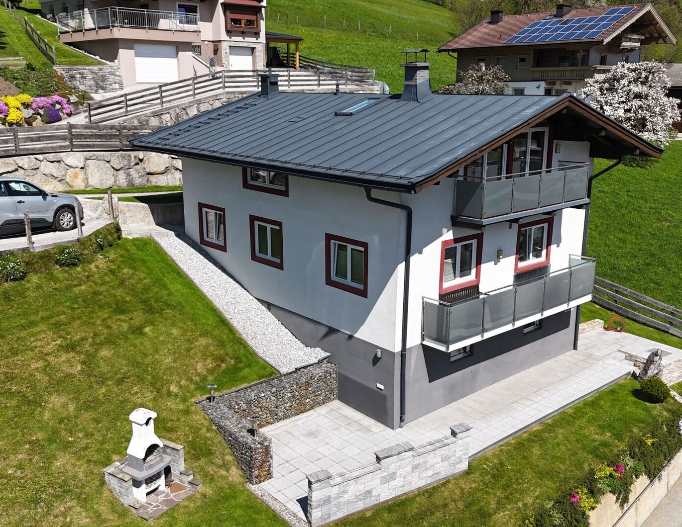 Schönes Wohnhaus in sonniger Lage