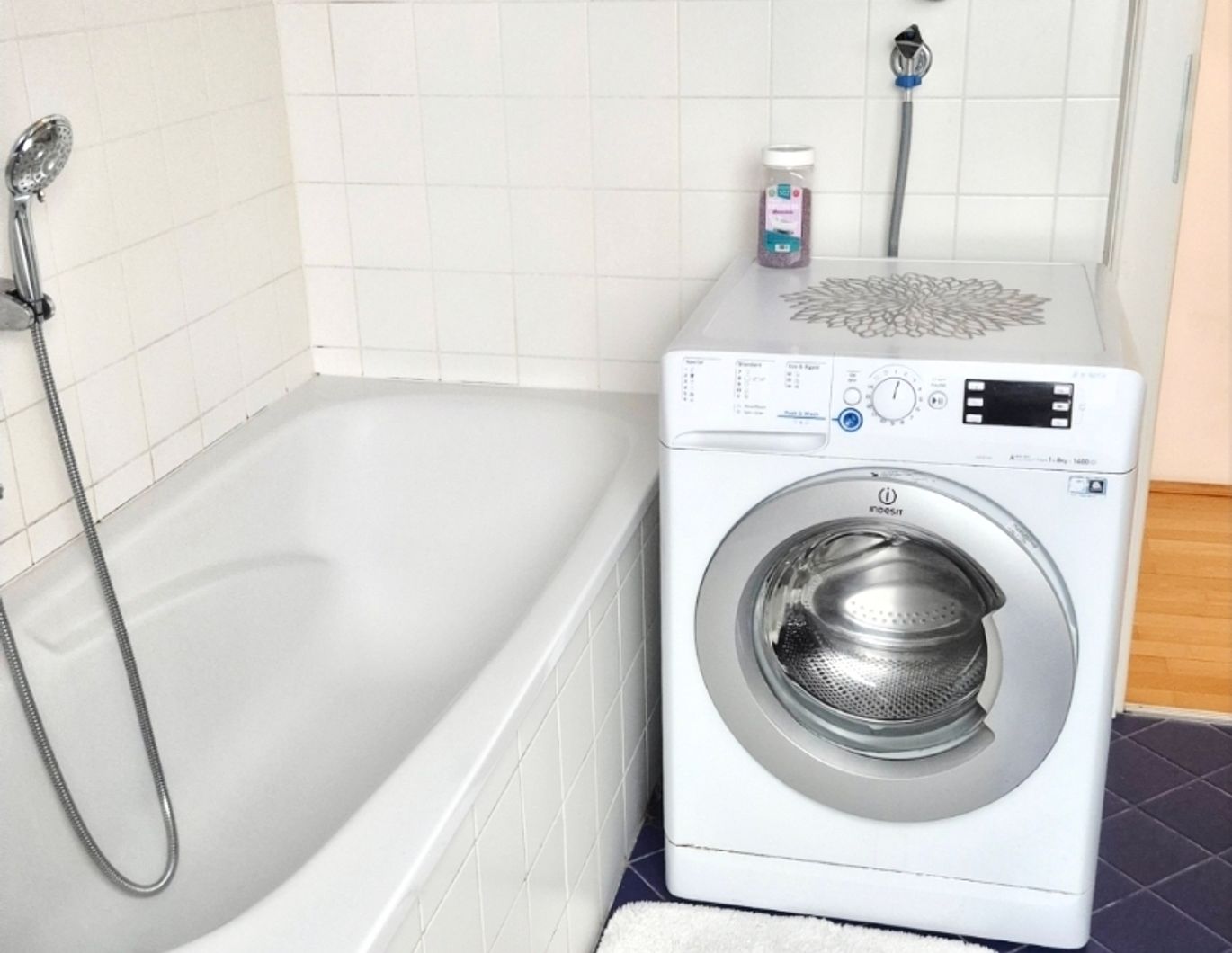 Sonnige Dachgeschoßmaisonette,3 Zimmer Wohnung bester in Lage