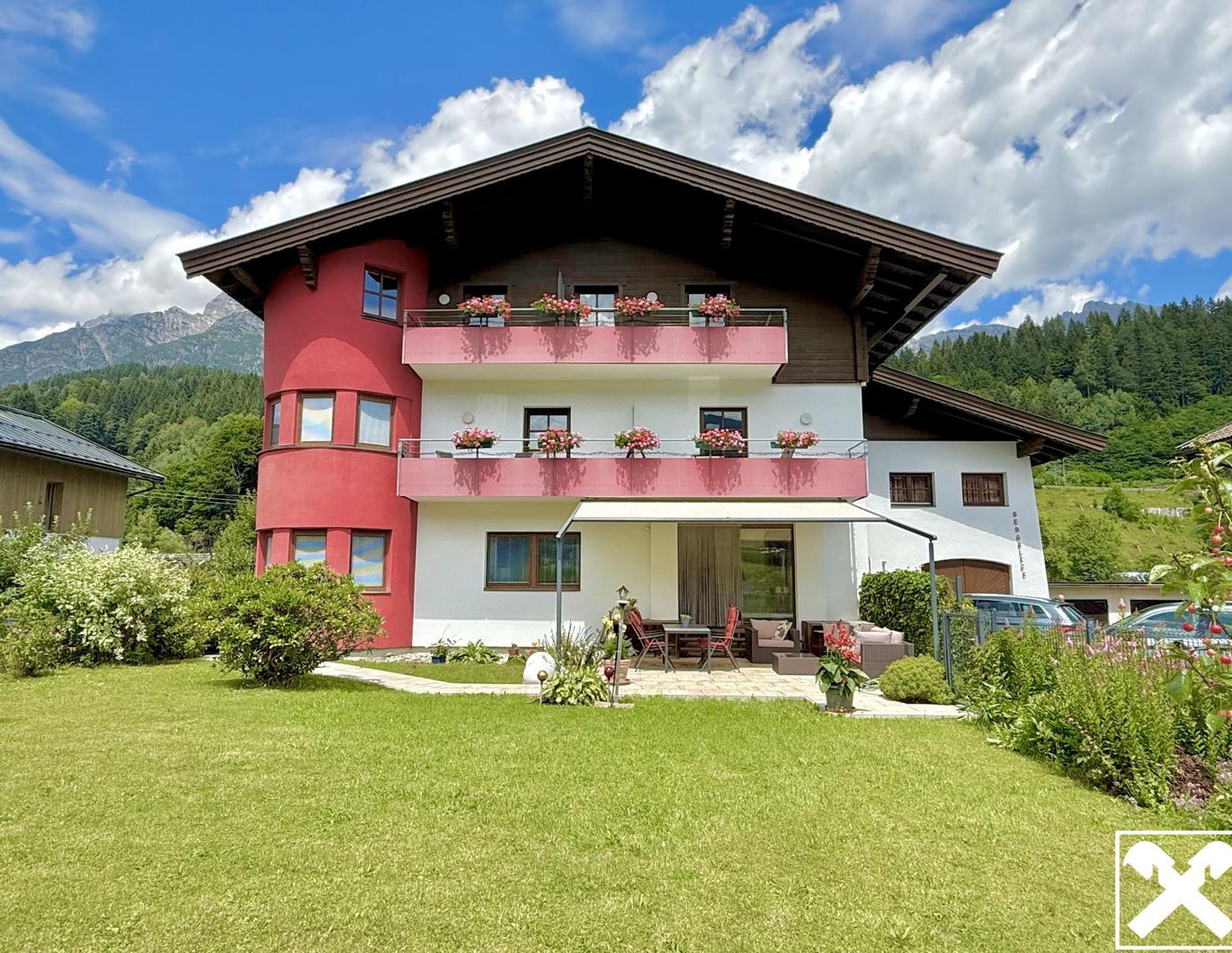 Wohnen & profitieren: Charmantes Apartmenthaus im Herzen von Leogang