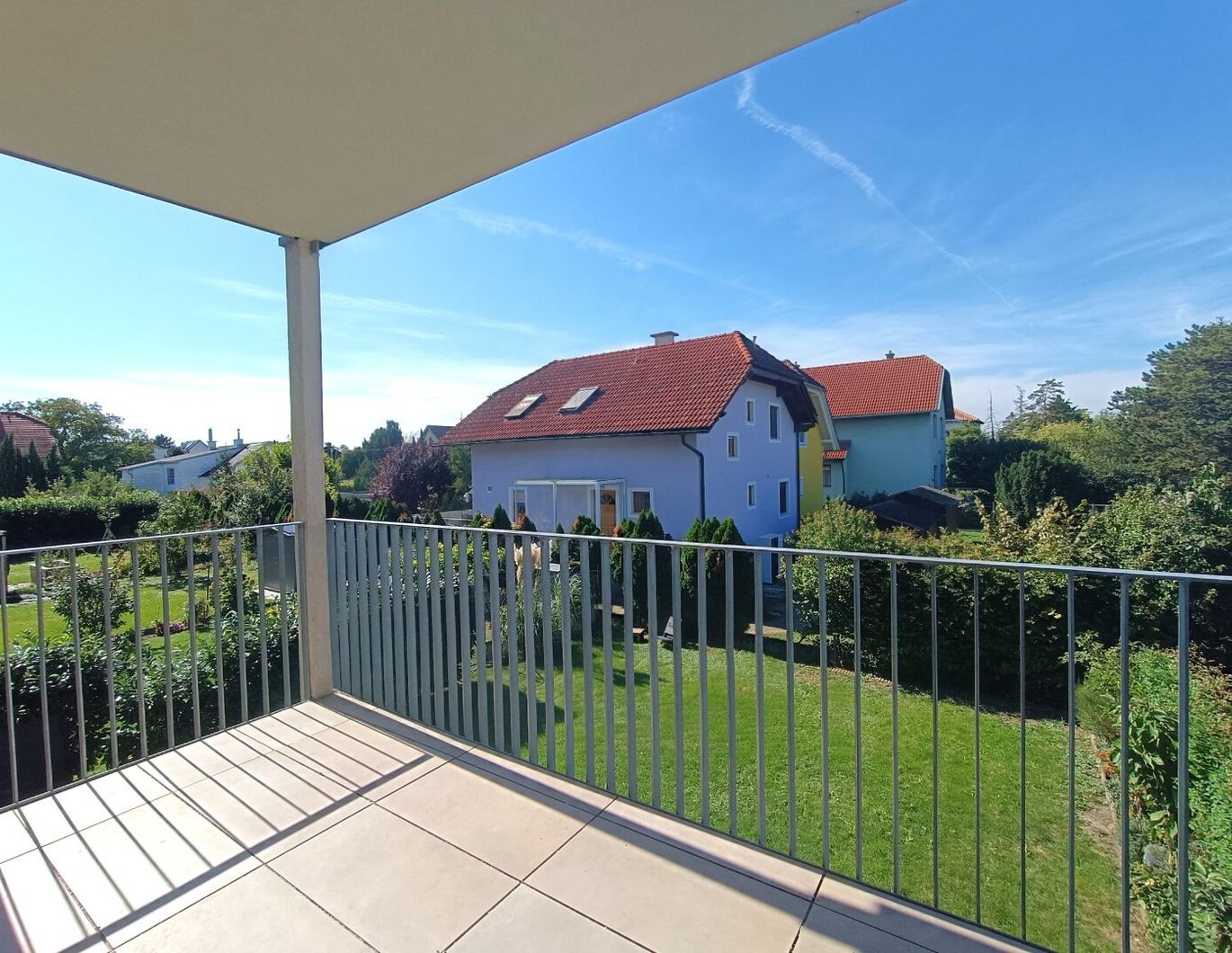 Neubau! Siedlung Rustenfeld! 4-Zimmer Wohnung mit traumhaftem Ausblick auf rund 103 m² mit Balkon! Stellplatz in hauseigener Tiefgarage optional verfügbar!