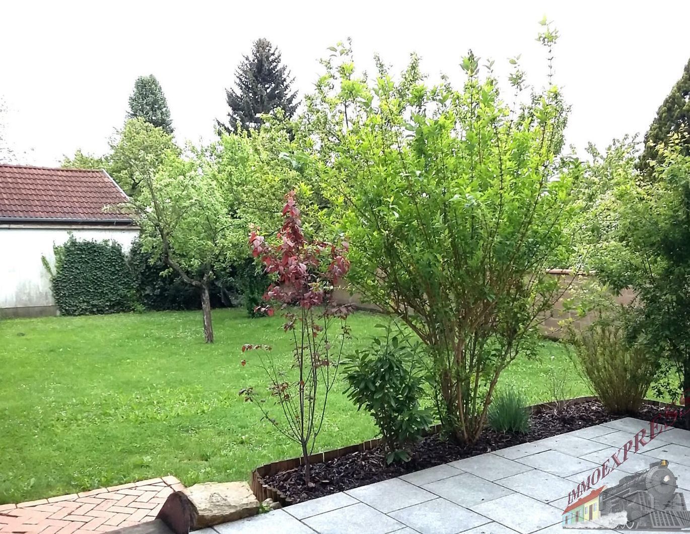 Mehrfamilienhaus mit 5 Wohneinheiten in Ruhelage - vollvermietet !