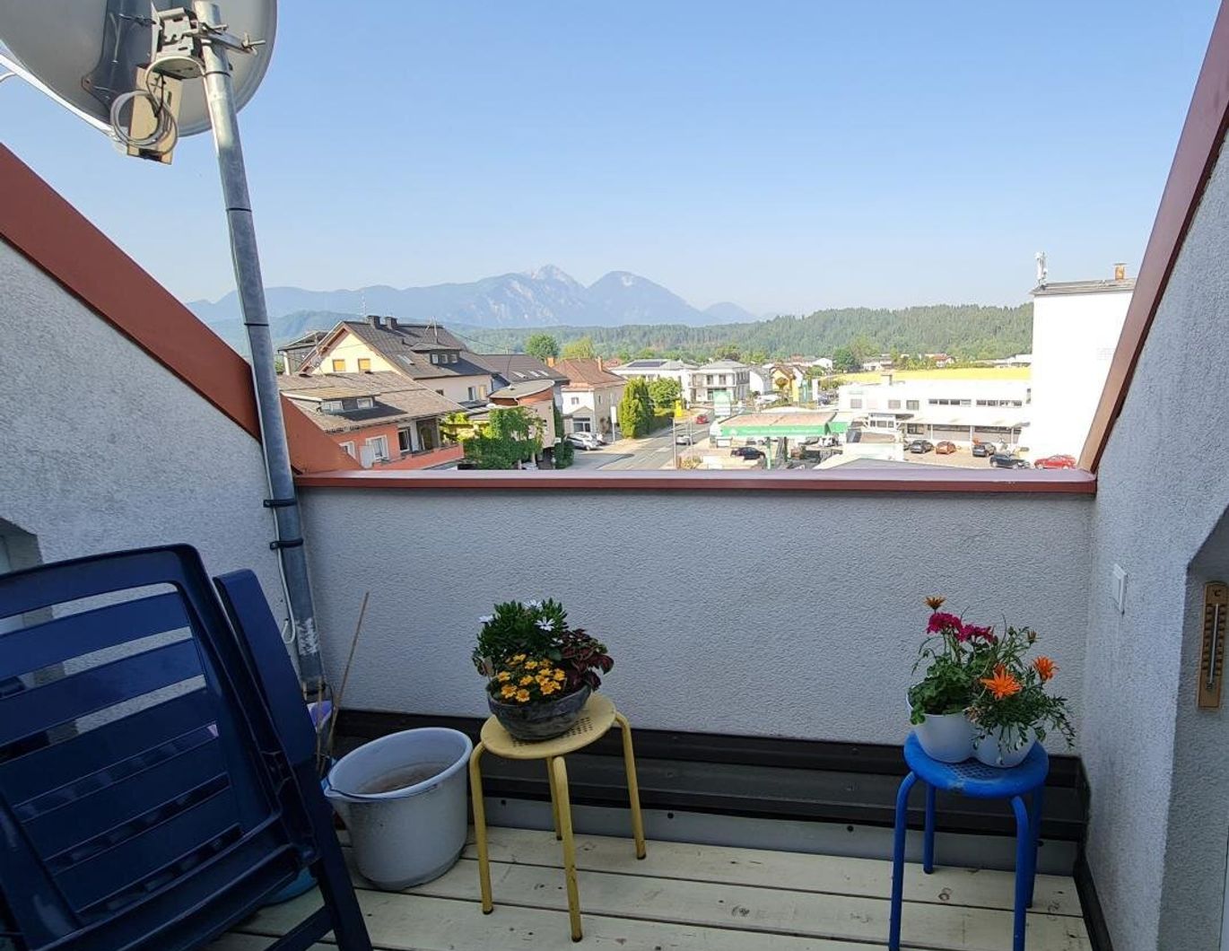 Helle Dachgeschosswohnung - ideal für eine lohnende Kapitalanlage