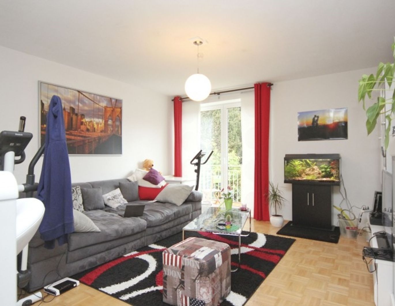 2-ZIMMER MIT BALKON // AIGEN