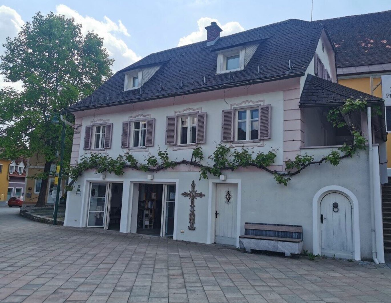 Hübsche Biedermeiervilla am Beginn der weststeirischen Weinstraße - ideal für eine Pizzeria, Bäckerei, Café oder Bioladen!