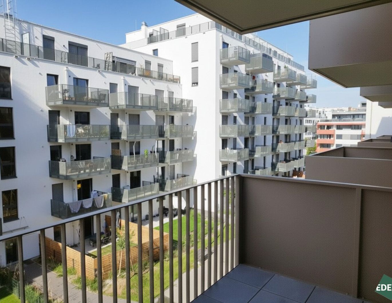 Singles & Paare aufgepasst: 2-Zimmer-Wohnung mit Balkon nahe U1