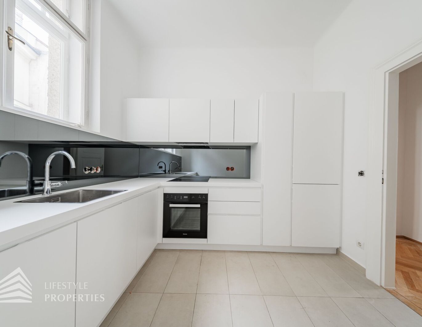 Schöne 3-Zimmer Altbauwohnung, Nähe Schloss Belvedere